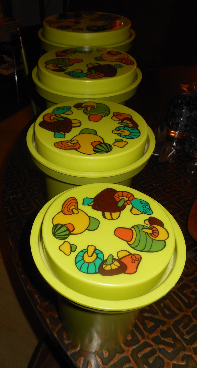 Vintage Rubbermaid Mushroom Canisters – Retro on 8th