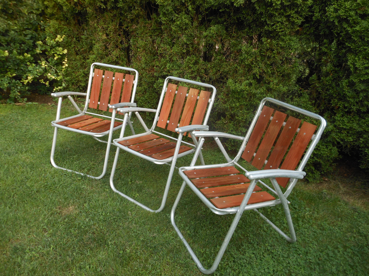 Vintage metal best sale folding lawn chairs