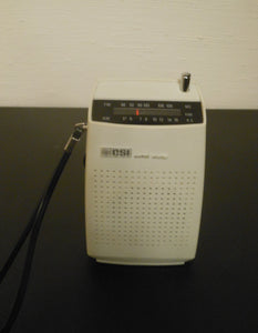 Vintage CSI Solid State Transistor Radio