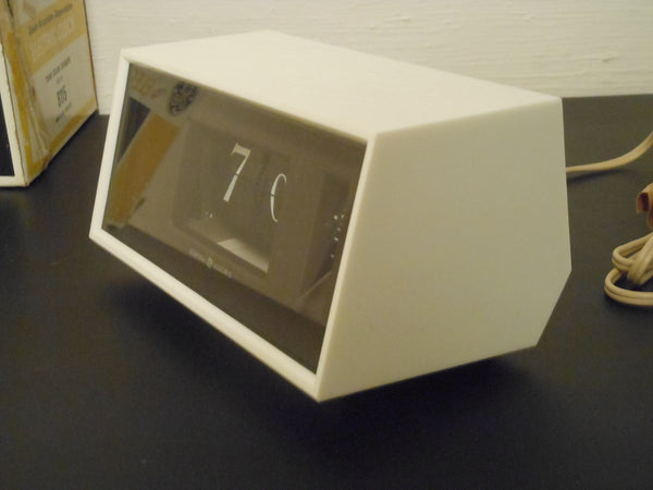 GE Electric Flip Clock