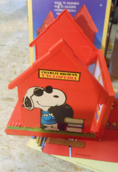 Vintage Snoopy Bookrack