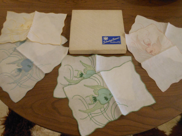 Set of 7 Cocktail Linens