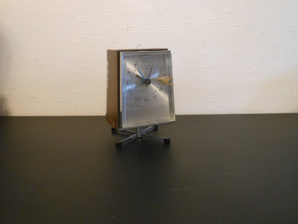1960's Rare Working Zenith Aristocrat Swivel Clock Radio