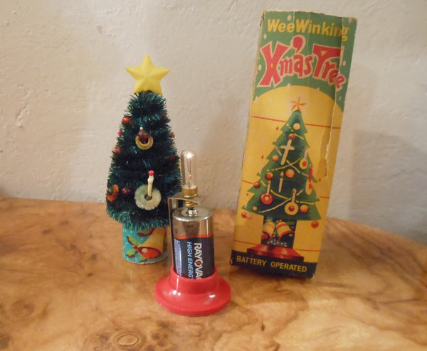 1940s Wee Winking Christmas Tree
