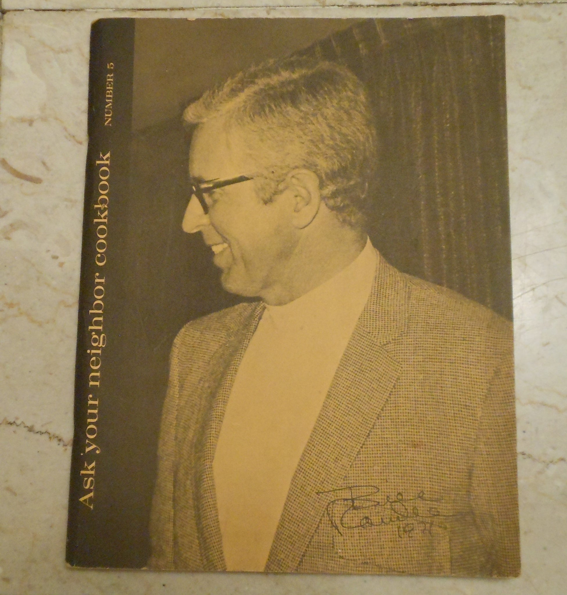 Bill Randle Ask Your Neighbor Cookbook vol. 5 – Retro on 8th