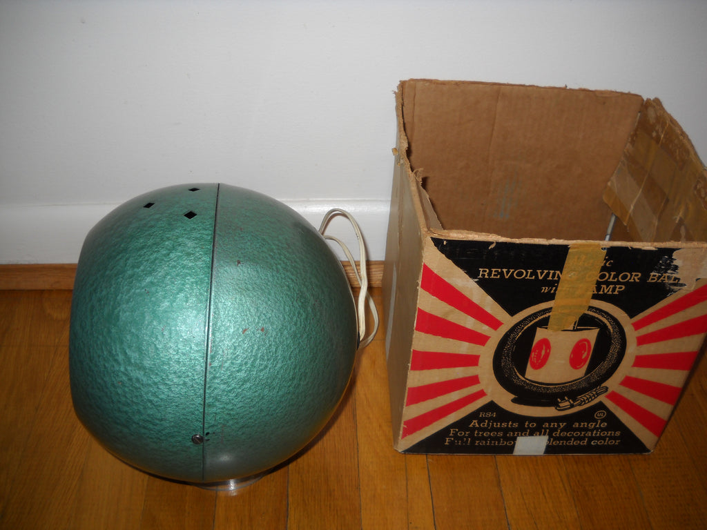 Revolving Color Ball – Retro on 8th