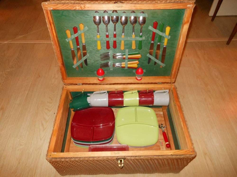 Mid Century Picnic Hamper